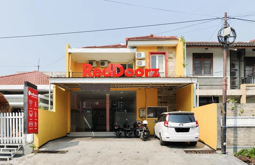 Reddoorz near Universitas Widyagama Malang 2-1